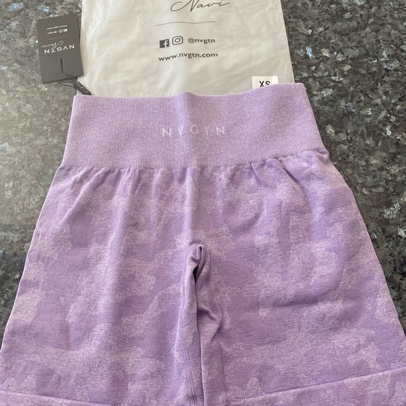 NWT nvgtn lilac camo shorts XS - Picture 5 of 6